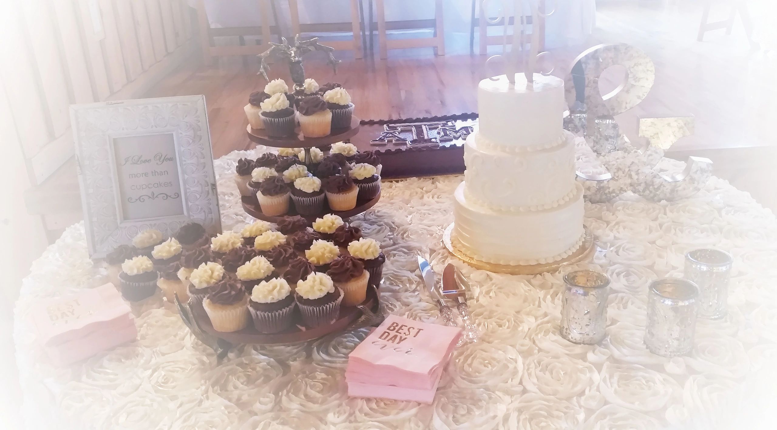 Bakery, Cakes - Mom's Bakery - Sherman, Texas